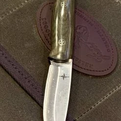 BARK RIVER KNIVES Bark River Ultralite Bushcrafter CPM 3V Green Micarta - Red Liners - Mosaic Pins