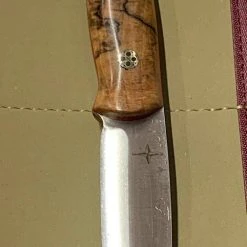 BARK RIVER KNIVES Bark River Ultralite Bushcrafter CPM 3V Spalted Maple Burl - Red Liners - Mosaic Pins