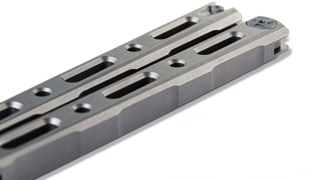 Benchmade 85 Billet Ti Balisong Butterfly 4.4" CPM-S30V 7 Benchmade 85 Billet Ti Balisong Butterfly 4.4" CPM-S30V