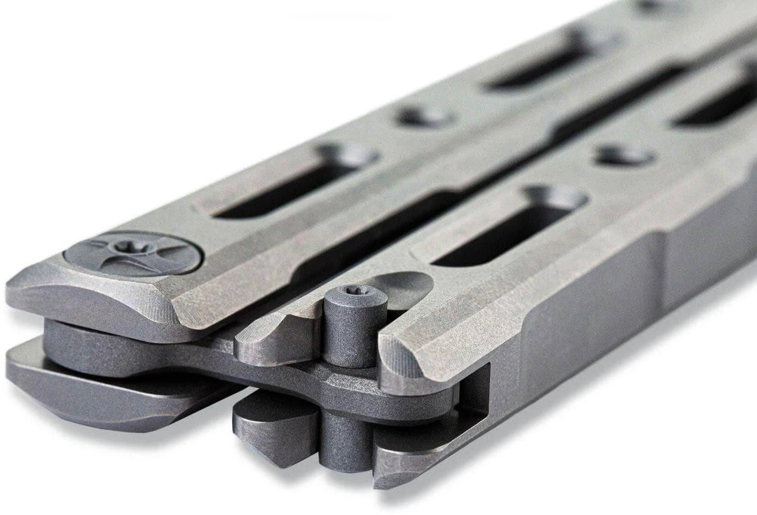 Benchmade 85 Billet Ti Balisong Butterfly 4.4" CPM-S30V 8 Benchmade 85 Billet Ti Balisong Butterfly 4.4" CPM-S30V