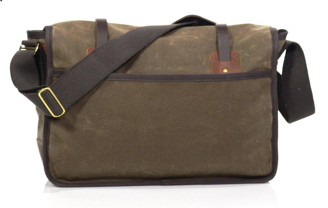 FROST RIVER TRADING Frost River Vintage Messenger Bag (USA) 3 FROST RIVER TRADING Frost River Vintage Messenger Bag (USA)