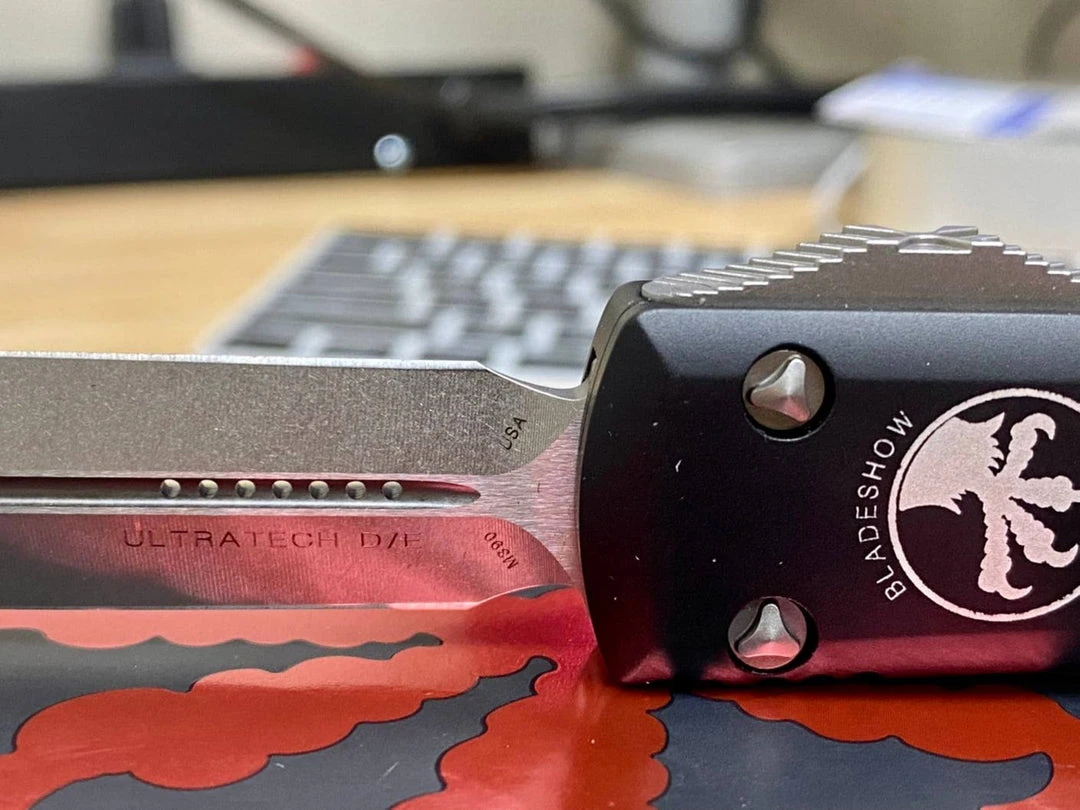 Microtech Ultratech D/E Blade Show 2021 Stonewash Knife 122-10BS21 1 Microtech Ultratech D/E Blade Show 2021 Stonewash Knife 122-10BS21