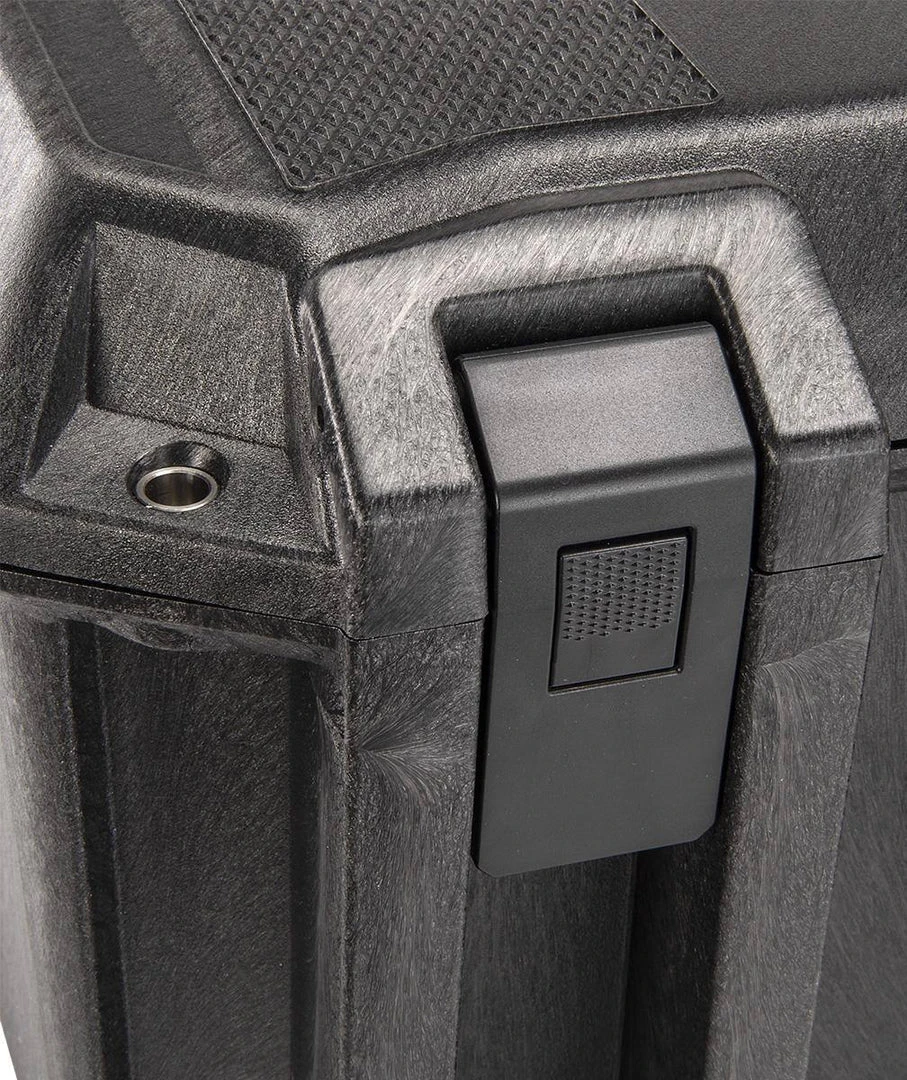 Pelican Coolers Pelican V550 Vault Equipment 6 Pelican Coolers Pelican V550 Vault Equipment