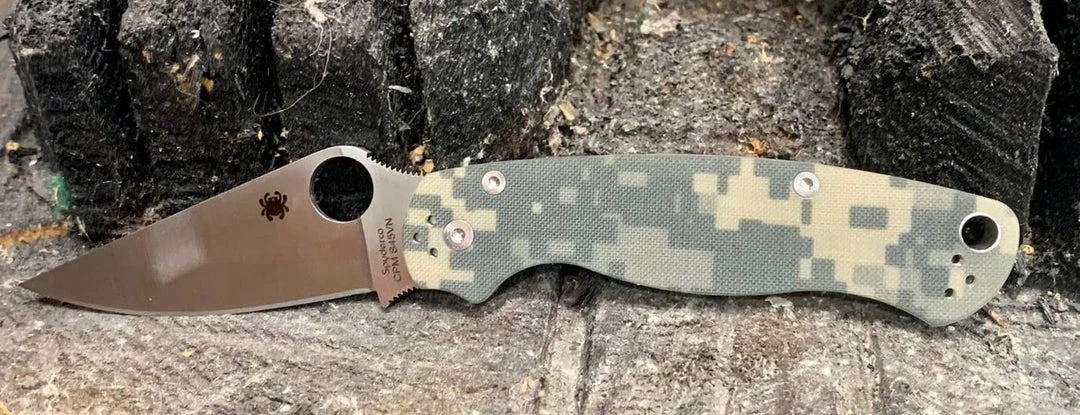 Spyderco Knives Spyderco Paramilitary 2 Knife CPM-S45VN Satin Blade, Digital Camo Handles 1 Spyderco Knives Spyderco Paramilitary 2 Knife CPM-S45VN Satin Blade, Digital Camo Handles